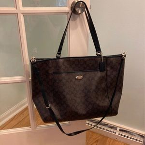 XL Coach signature Pocket shopper tote